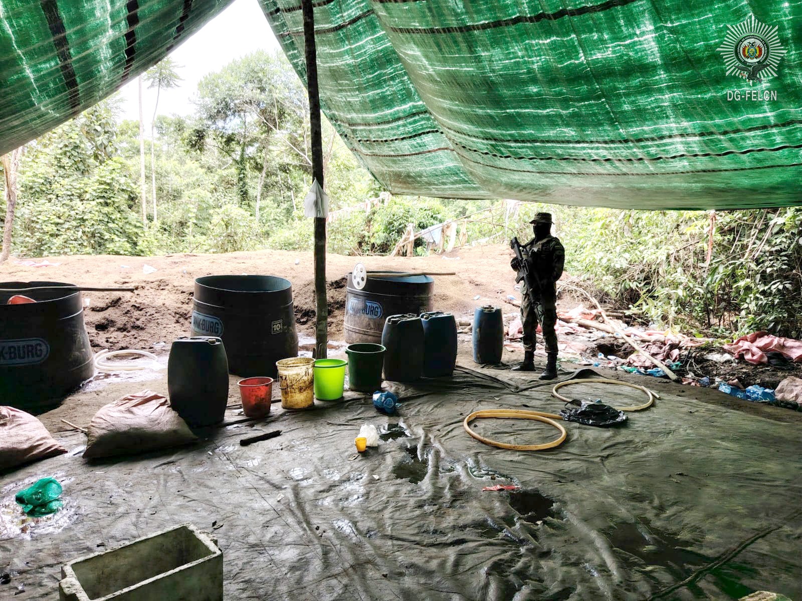 DESTRUCCIÓN E INCINERACIÓN DE 10 FÁBRICAS DE PASTA BASE DE COCAÍNA