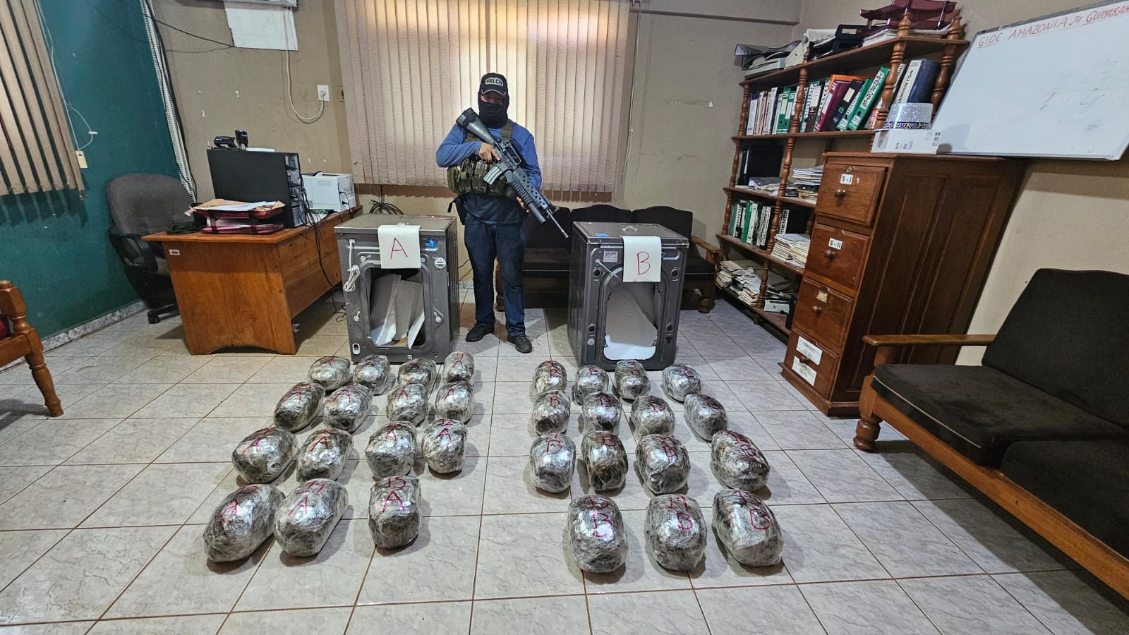 FELCN SECUESTRA MARIHUANA Y APREHENDE A UNA PERSONA