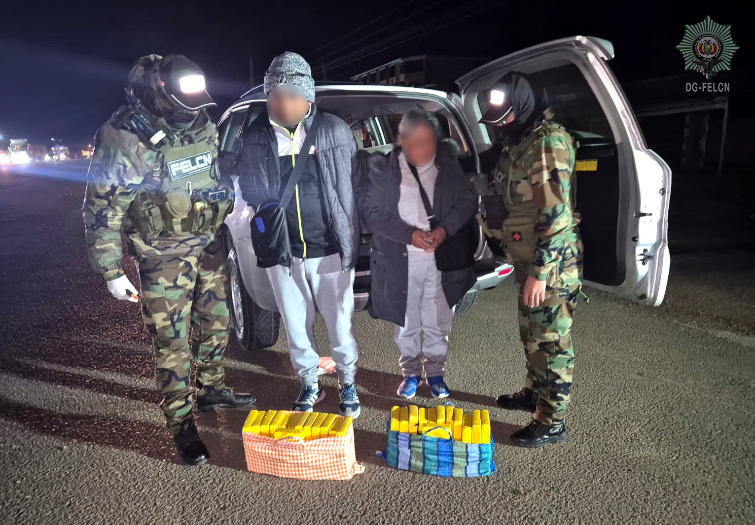 DOS APREHENDIDOS POR TRANSPORTE DE COCAÍNA