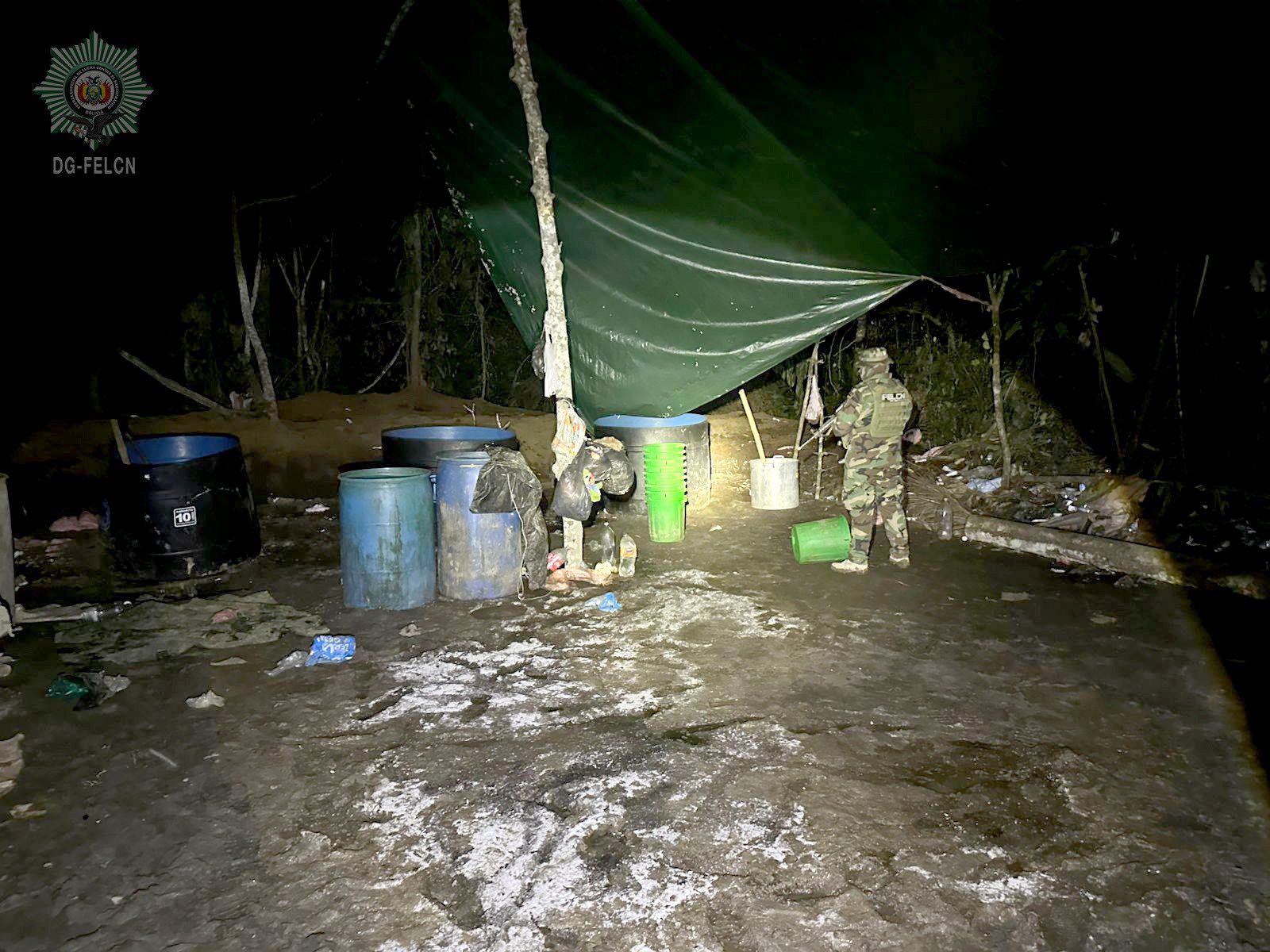 DESTRUCCIÓN E INCINERACIÓN DE FÁBRICAS MÓVILES DE PASTA BASE DE COCAÍNA