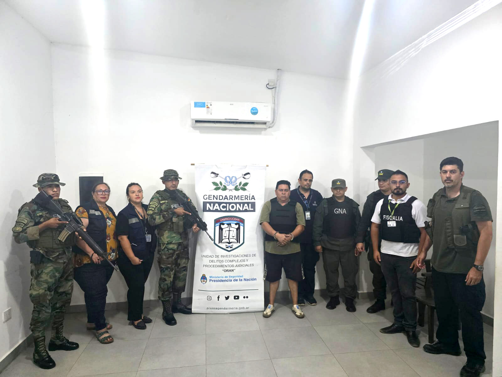 DOS APREHENDIDOS CON MANDAMIENTO INTERNACIONAL