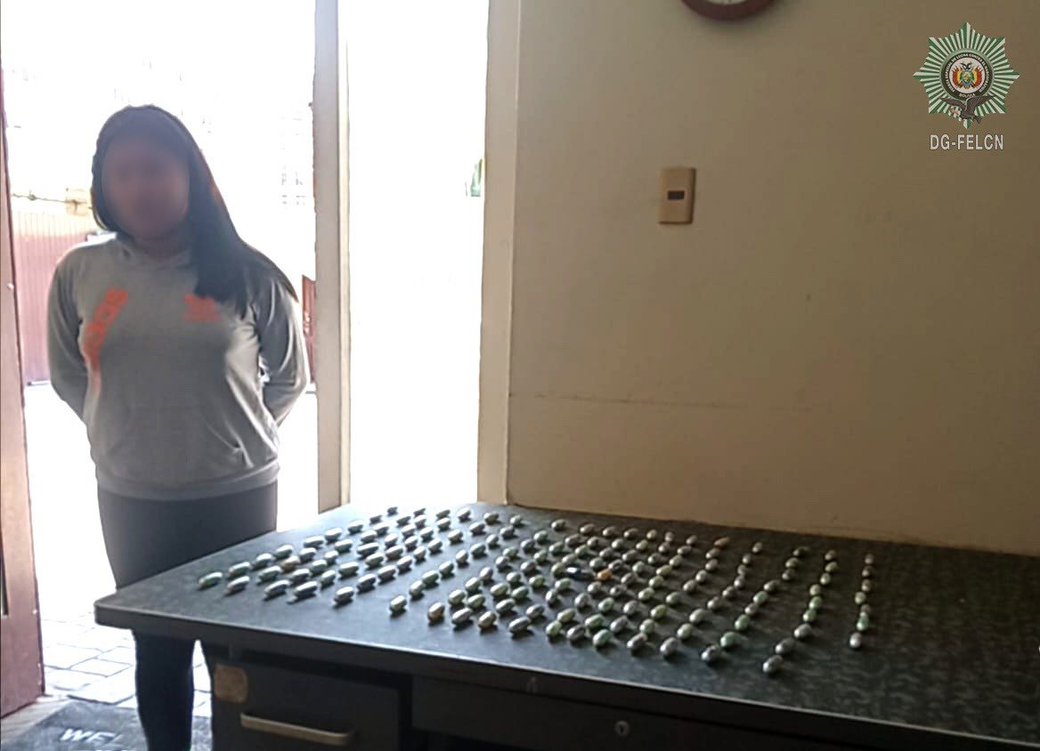 PERSONA APREHENDIDA CON CLORHIDRATO DE COCAÍNA