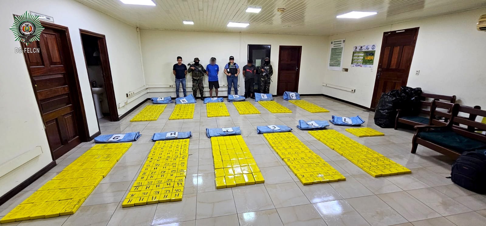 OPERATIVO EXITOSO: FELCN SECUESTRA COCAÍNA