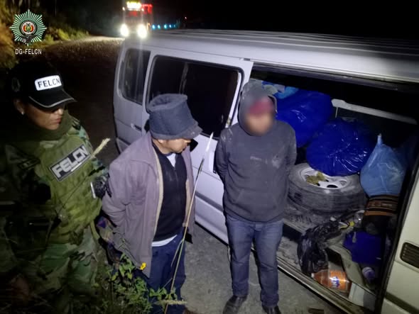 APREHENDIDOS POR TRANSPORTE DE MARIHUANA