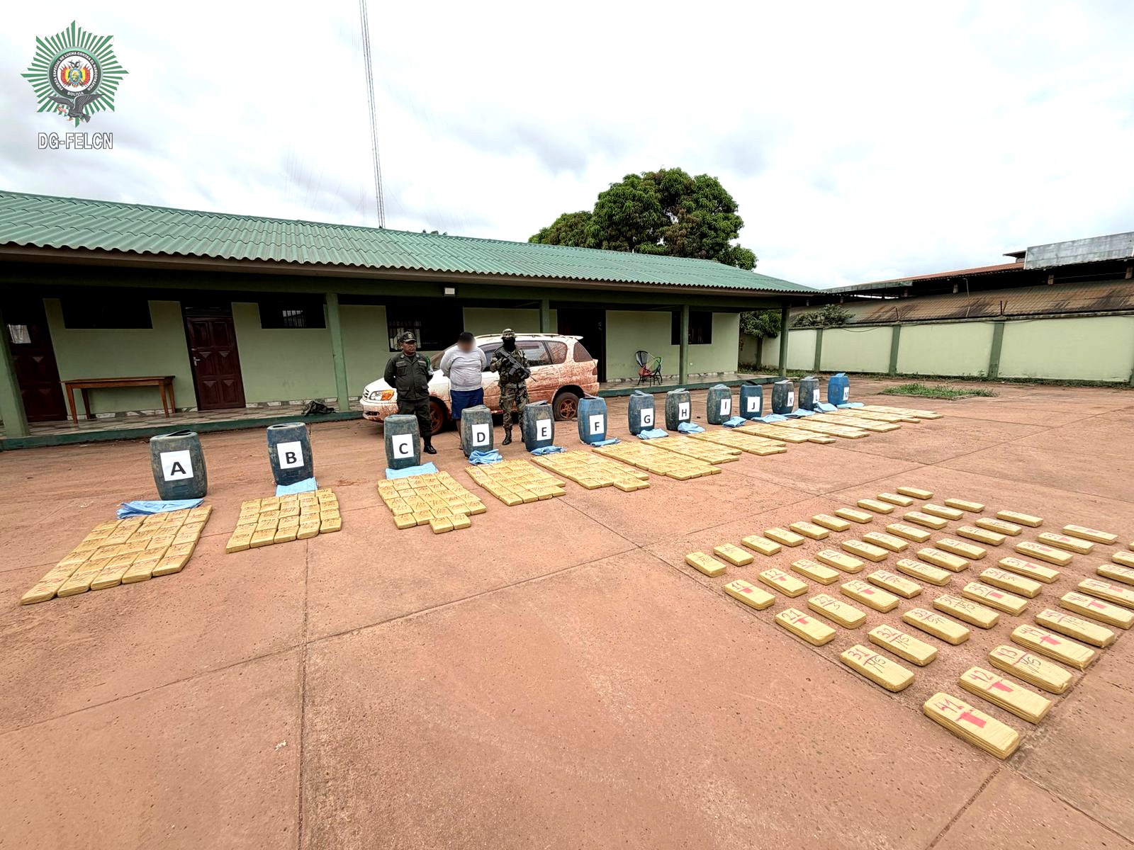 FELCN SECUESTRA 426 PAQUETES DE MARIHUANA EN OPERATIVO ANTIDROGA