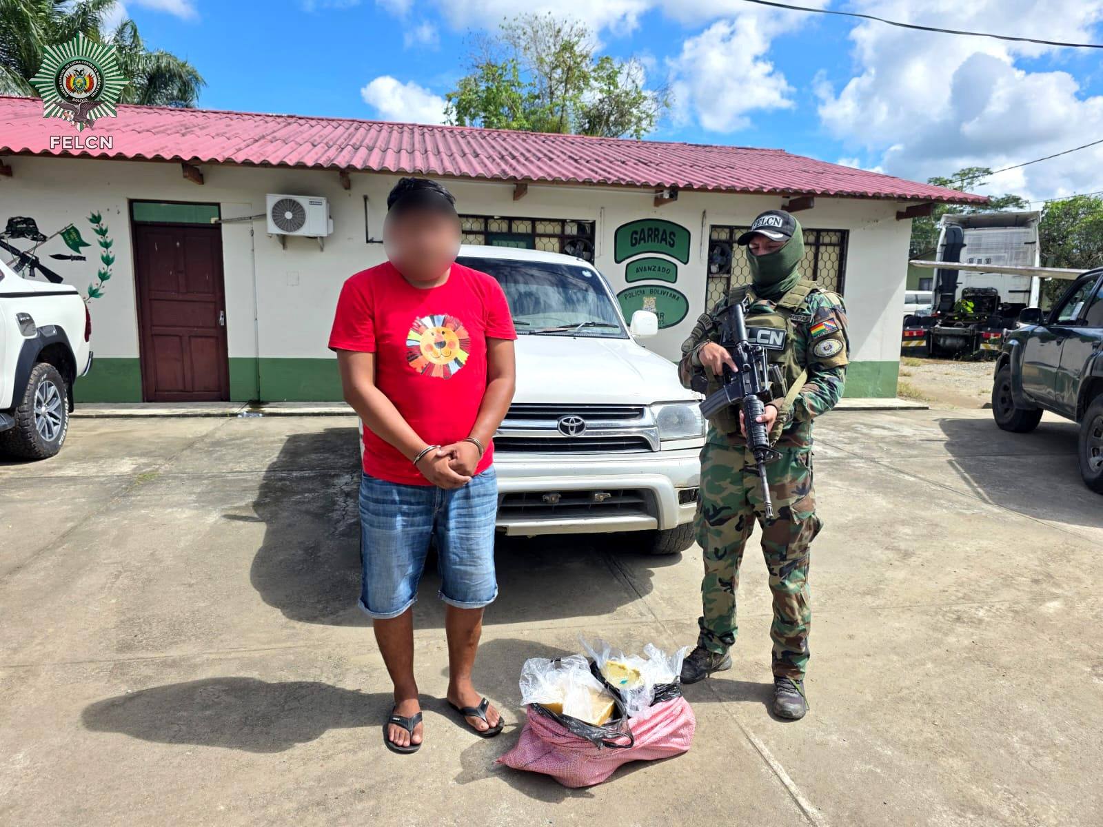 APREHENSIÓN POR TRANSPORTE DE COCAÍNA
