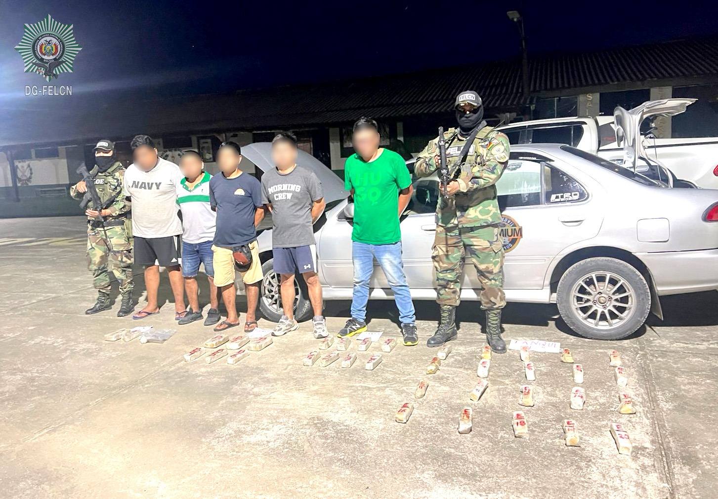 APREHENDEN A CINCO PERSONAS EN UN OPERATIVO