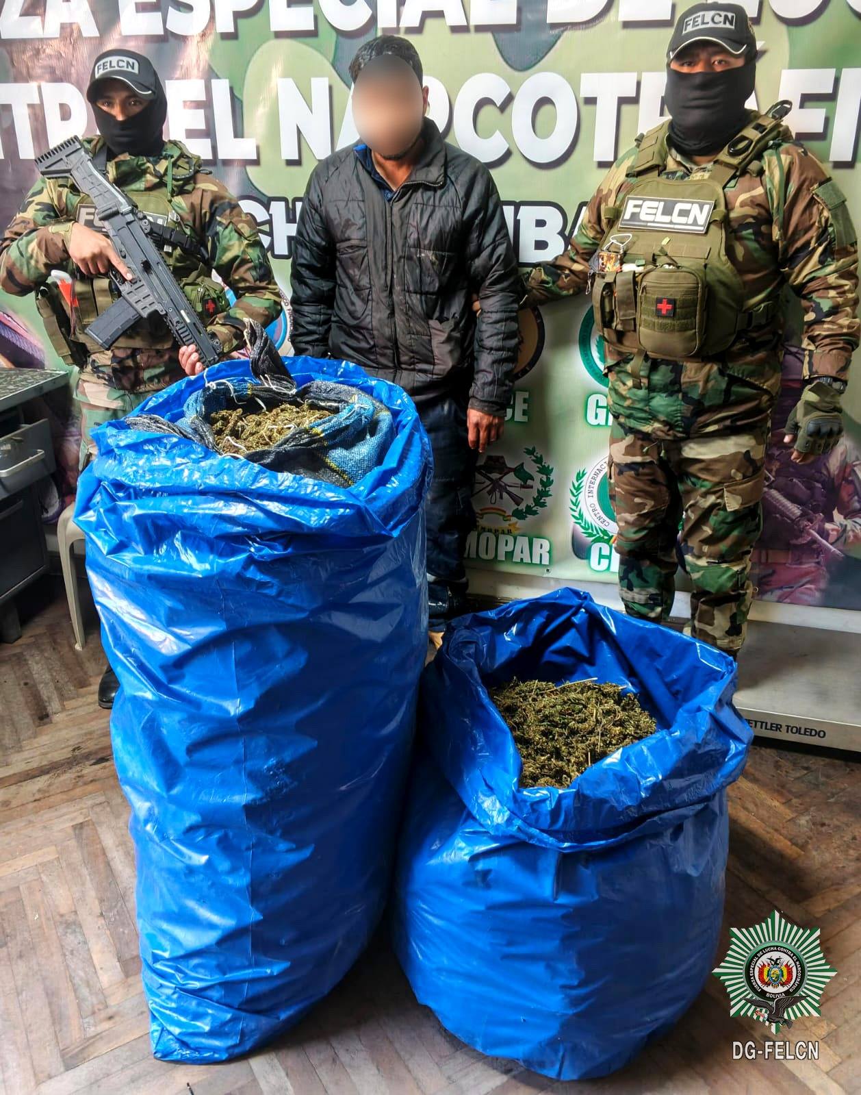 CONDUCTOR DE VOLQUETA APREHENDIDO CON MARIHUANA