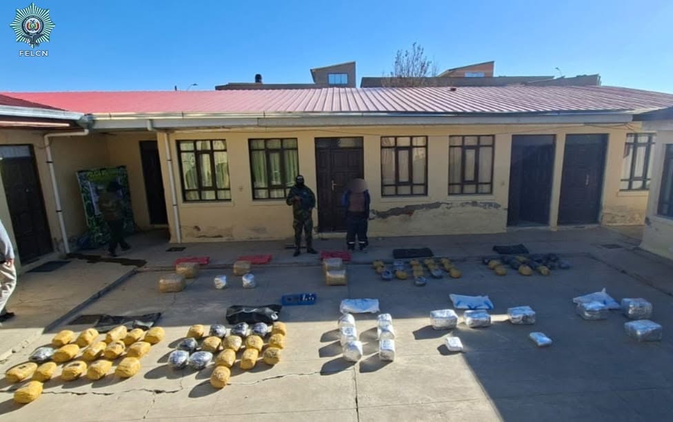 APREHENDEN A CIUDADANO CON 82 PAQUETES DE MARIHUANA
