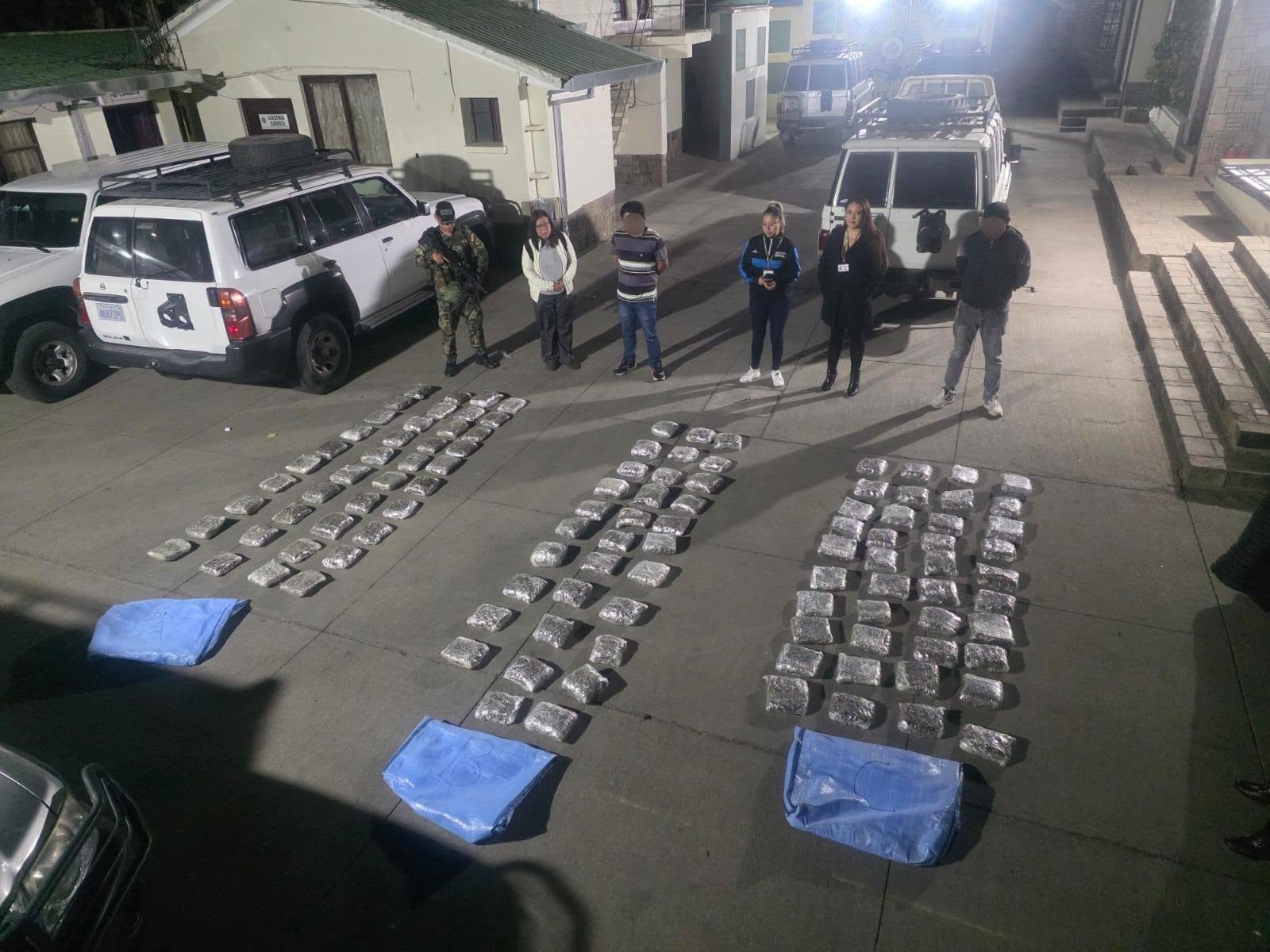 FELCN SECUESTRA 112 PAQUETES DE MARIHUANA