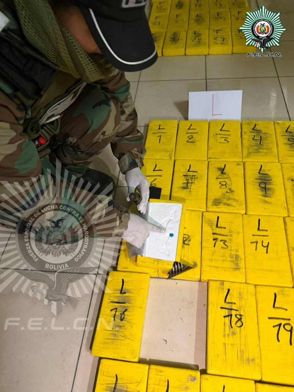FELCN SECUESTRA 360 PAQUETES DE COCAÍNA OCULTOS EN UN FRIGORÍFICO